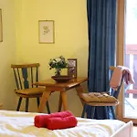 Guest house Familie Lampersberger Sachsenburg